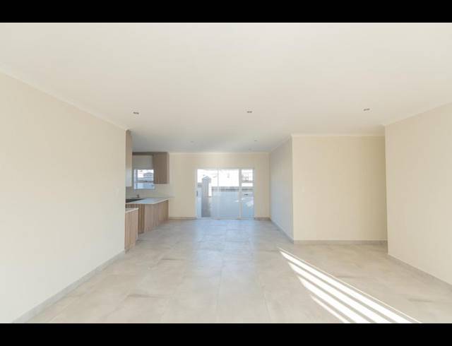 3 BEDROOM TOWNHOUSE FOR SALE IN KAMMA HEIGHTS